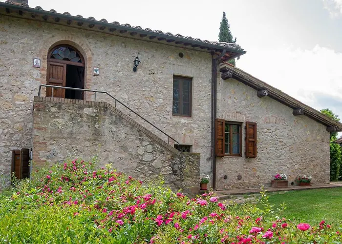Poggio Al Palio Aparthotel 4*